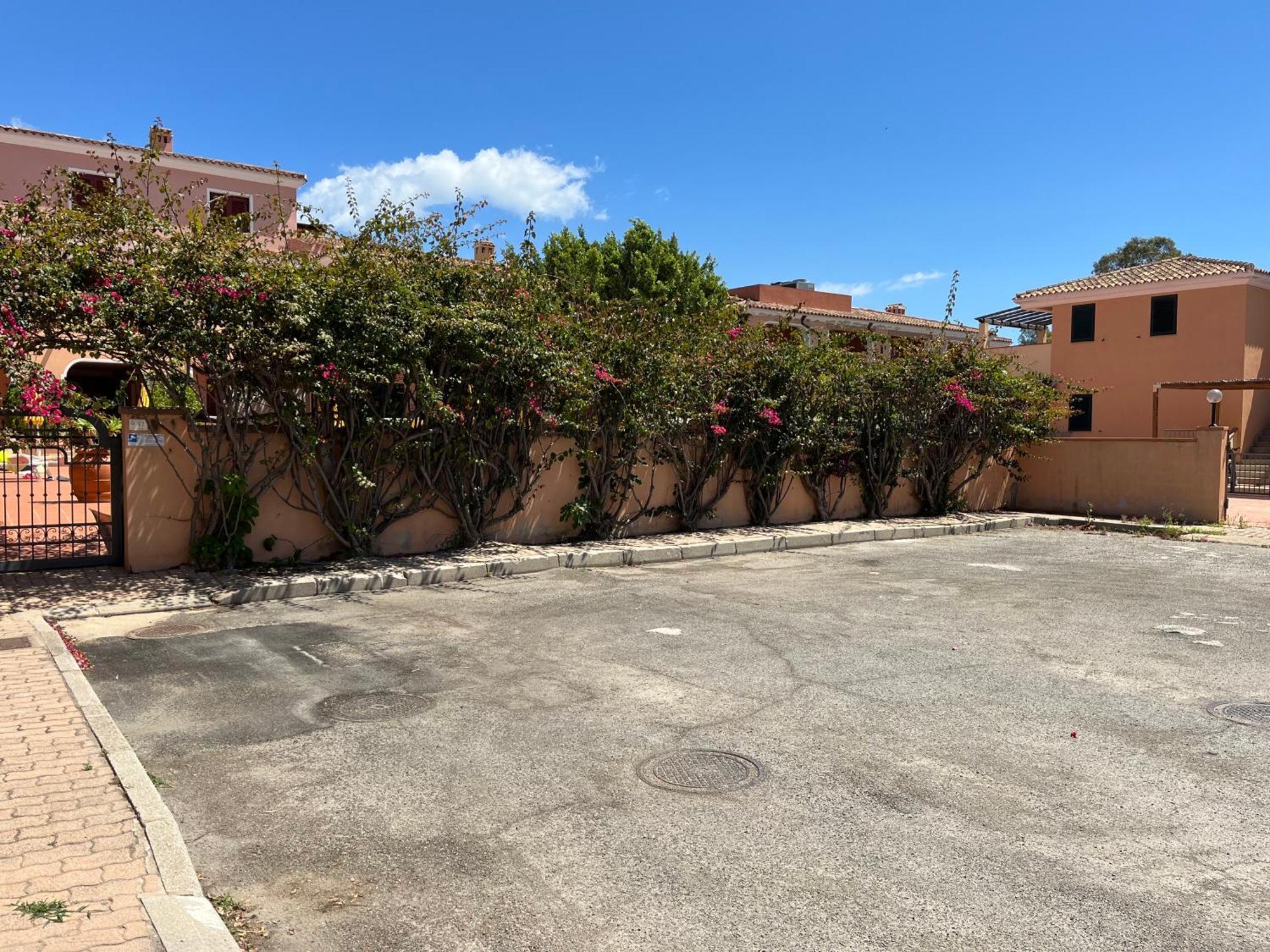 Raffinata Taverna Con Camino Cala Liberotto
